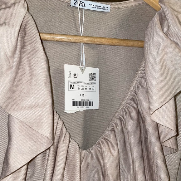 Zara dress - Picture 3 of 5